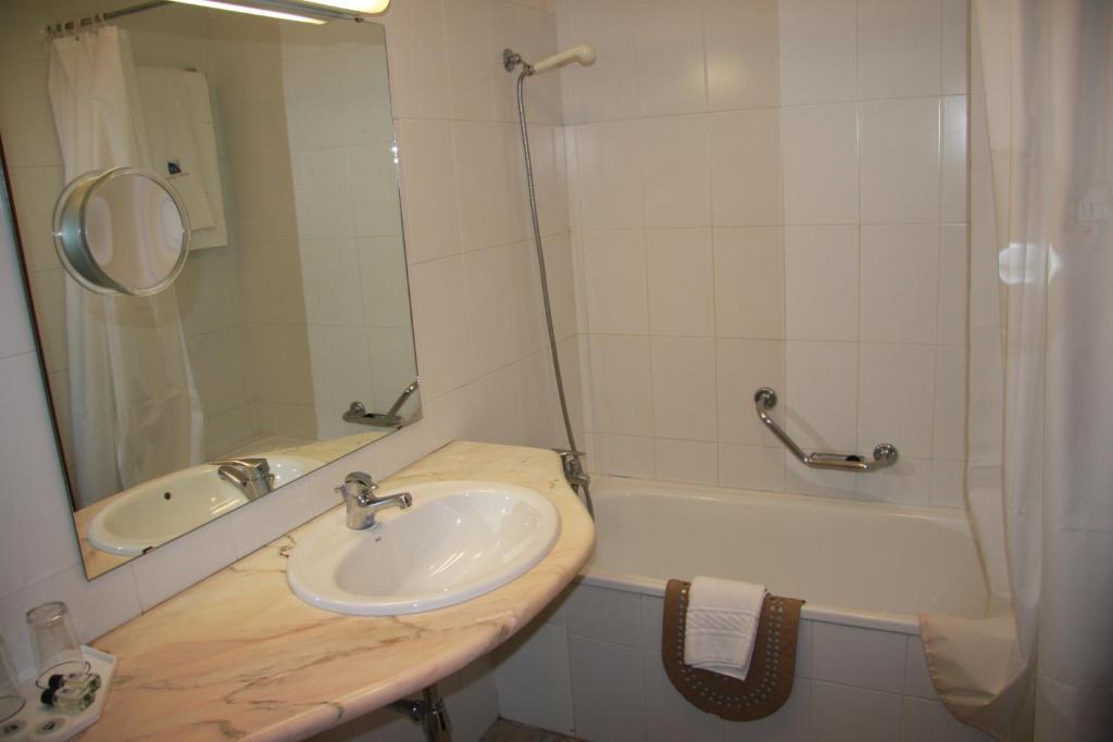Hotel Turismo Miranda Miranda do Douro Δωμάτιο φωτογραφία